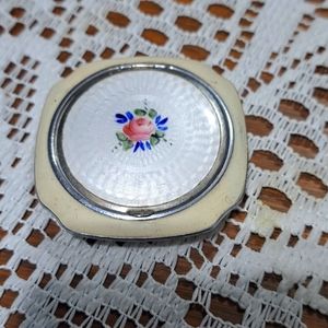 Vintage Evans Guillochet compact w 2 mirrors/compartments excellent condition